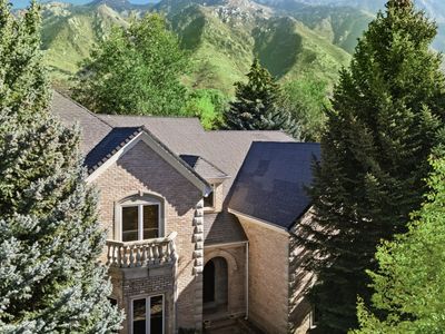 1 Pepperwood Pointe Ln