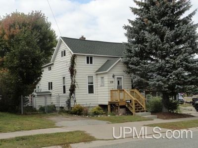 104 Hemlock St
