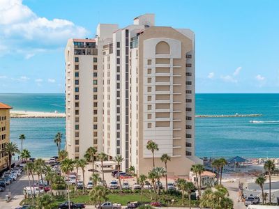 450 S Gulfview Blvd APT 902