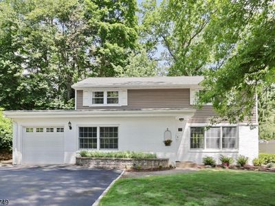153 Bergen Ave