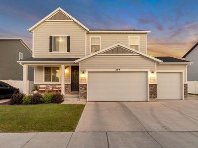 209 W Willet Dr