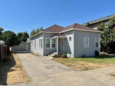752 Kiley Ave
