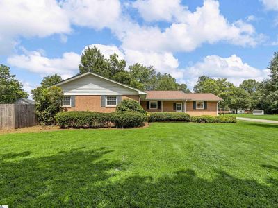 601 Wood Dr