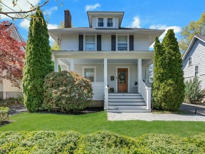 11 Lewis Ave