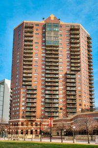 300 Walnut St #1003