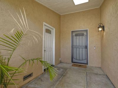 298 Avenida Descanso