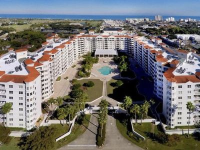 1 John Anderson Dr APT 605