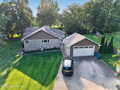 385 Briarwood Cir