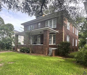 307 W Church St