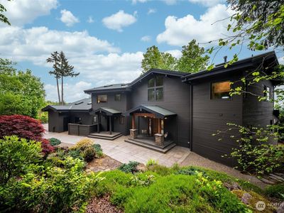 813 Varsity Road