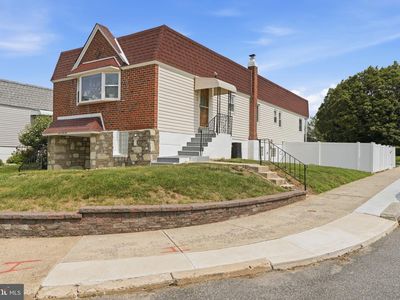441 Regina St