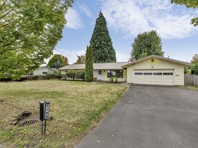 1168 NE Evergreen Rd