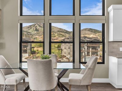 1121 W Helling Cir #302