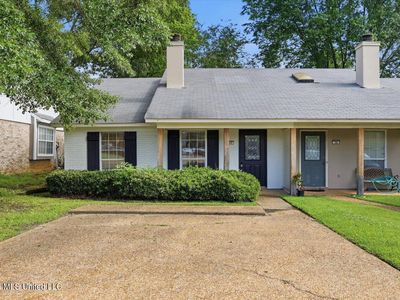 23 Meadowoods Pl