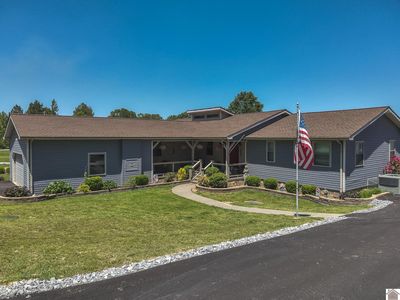360 Halbrook Ln