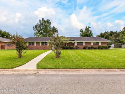 6 Pecan Cir