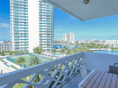 20 Island Ave APT 704