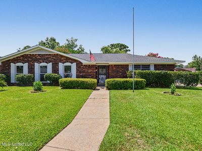 12704 Hanover Dr