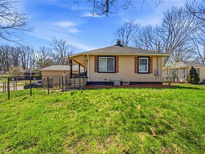 674 Portage Lakes Dr