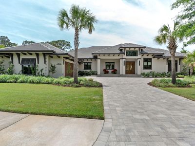 1472 Baytowne Ave E