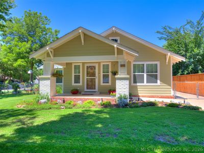 723 Poplar Ave