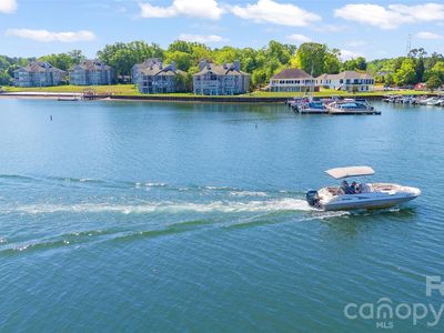 301 Lake Club Dr