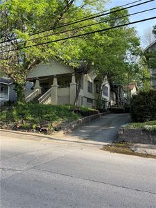 216 E Spring St #1-2