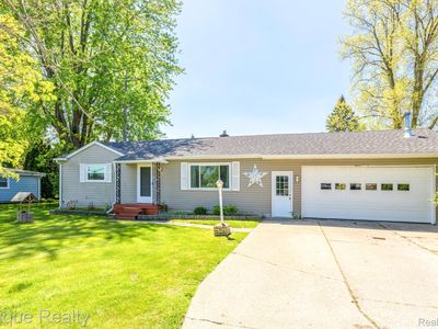 11110 Davison Rd