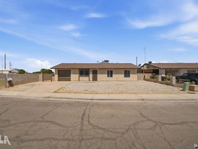 403 S 40th Dr