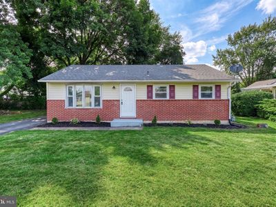 3807 N Sylvan Dr