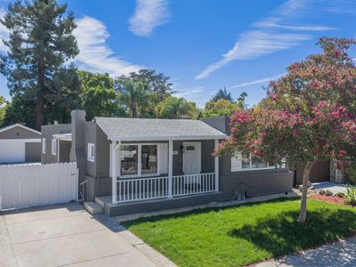 1516 Hester Ave