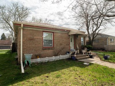 4826 North 76th STREET