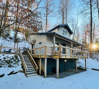 26 Yodelers Holler Rd