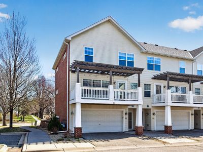 1667 Arona St #8