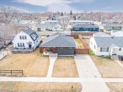 1525 4th Ave W