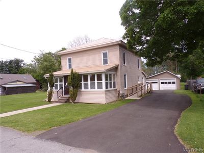 28 Noble St
