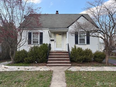 116 Montrose Ave
