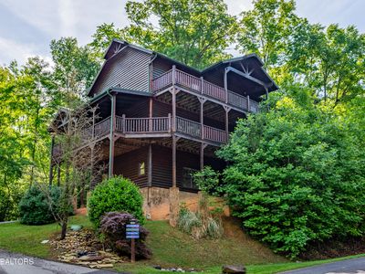 1820 Elk Springs Way