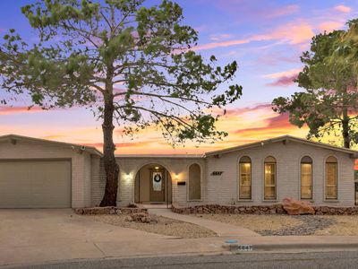 6647 Mariposa Dr