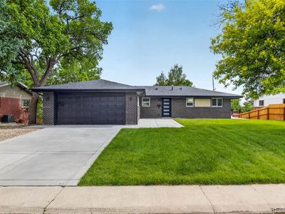 8714 W 67th Place