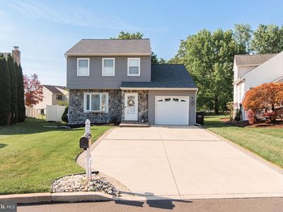 36 Pebble Dr