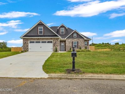 240 Lakeside Meadows Cir