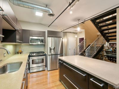 614 S Troy St Unit 202
