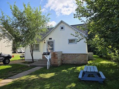 330 9TH STREET NORTH