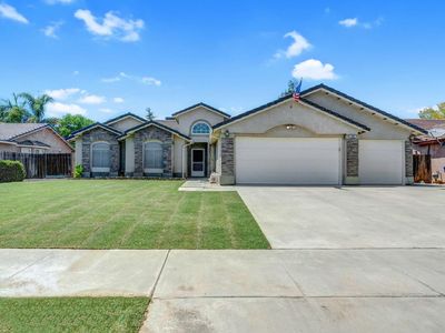 Property at 385 S Thomas Ave, Kerman, CA