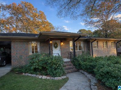 925 Hickory Cir