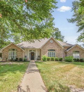 18 Red Oak Ln