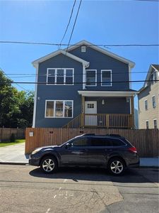 304 Swan St