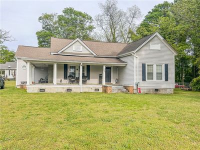 303 Brock Ave
