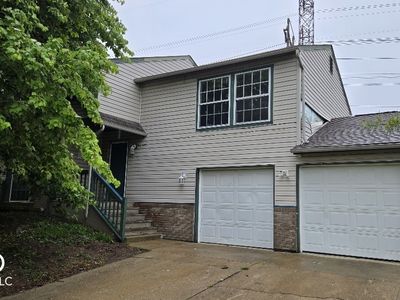 3759 Black Locust Dr
